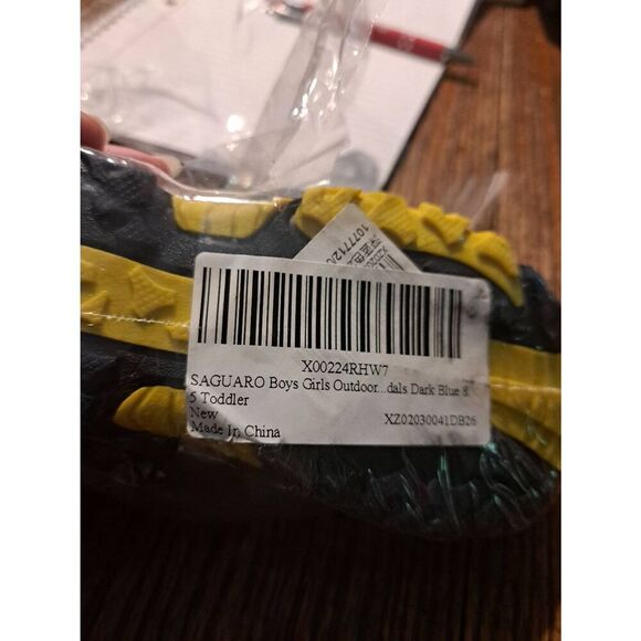 New Boys Size 8.5 Rabbit Blue, Yellow, Grey Hook and Loop Summer Sandals NWT - Picture 5 of 5